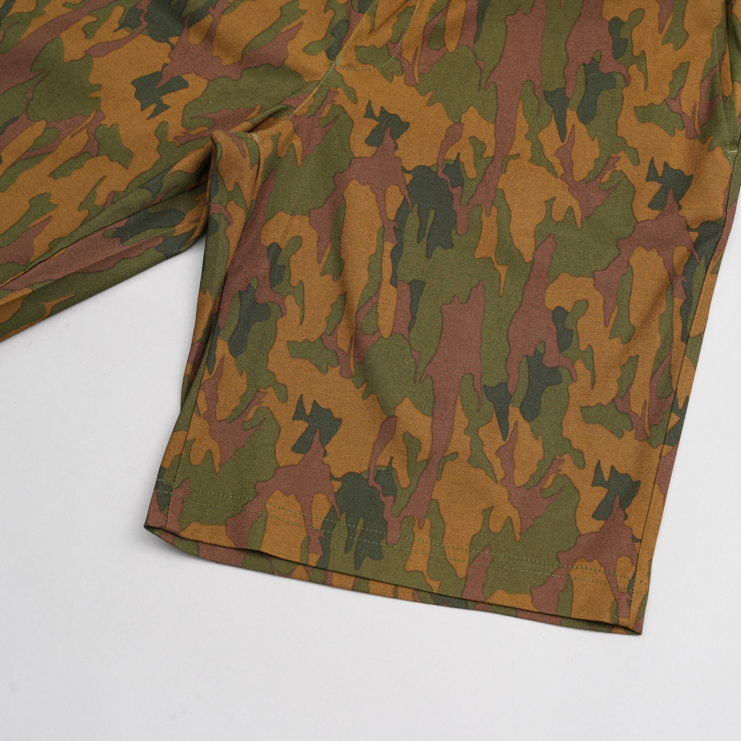 NOBIRUNOストレッチショートパンツ(総柄)