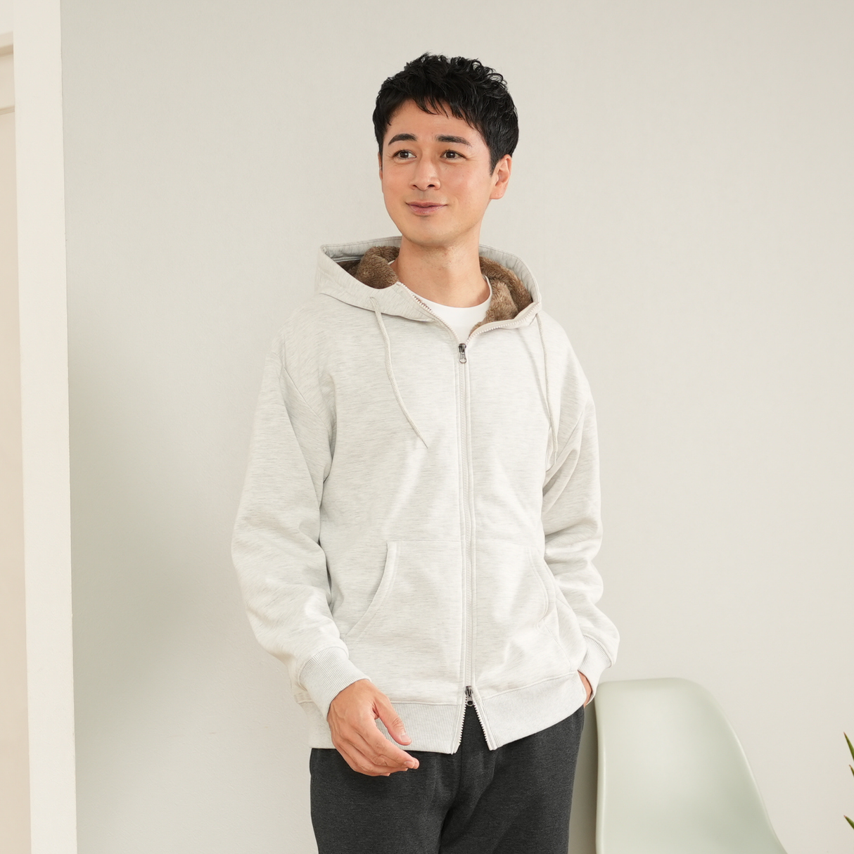 裏ボアジップパーカー