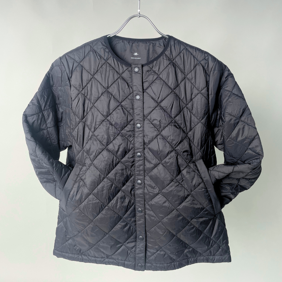 ライトパフノーカラージャケット