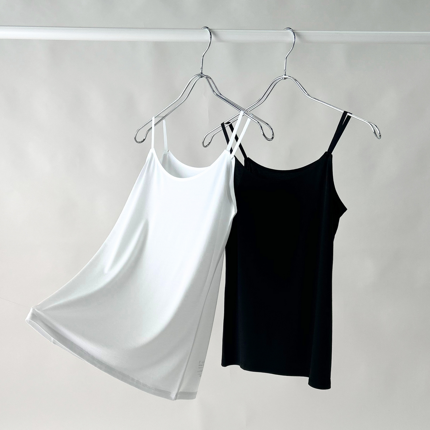 WOMEN AIRITYシームレスキャミソール