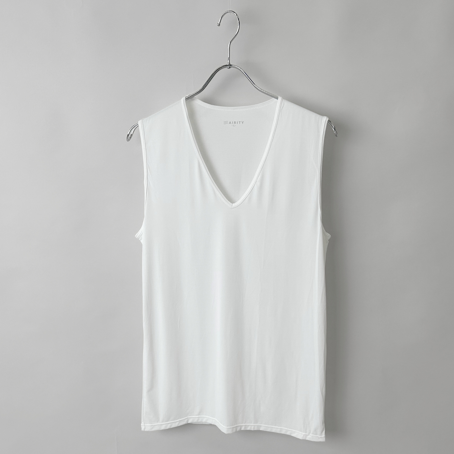 MEN AIRITYメッシュVネックスリーブレス