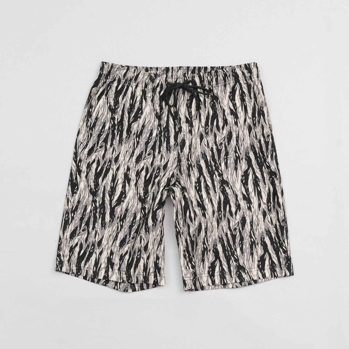NOBIRUNOストレッチショートパンツ(総柄)