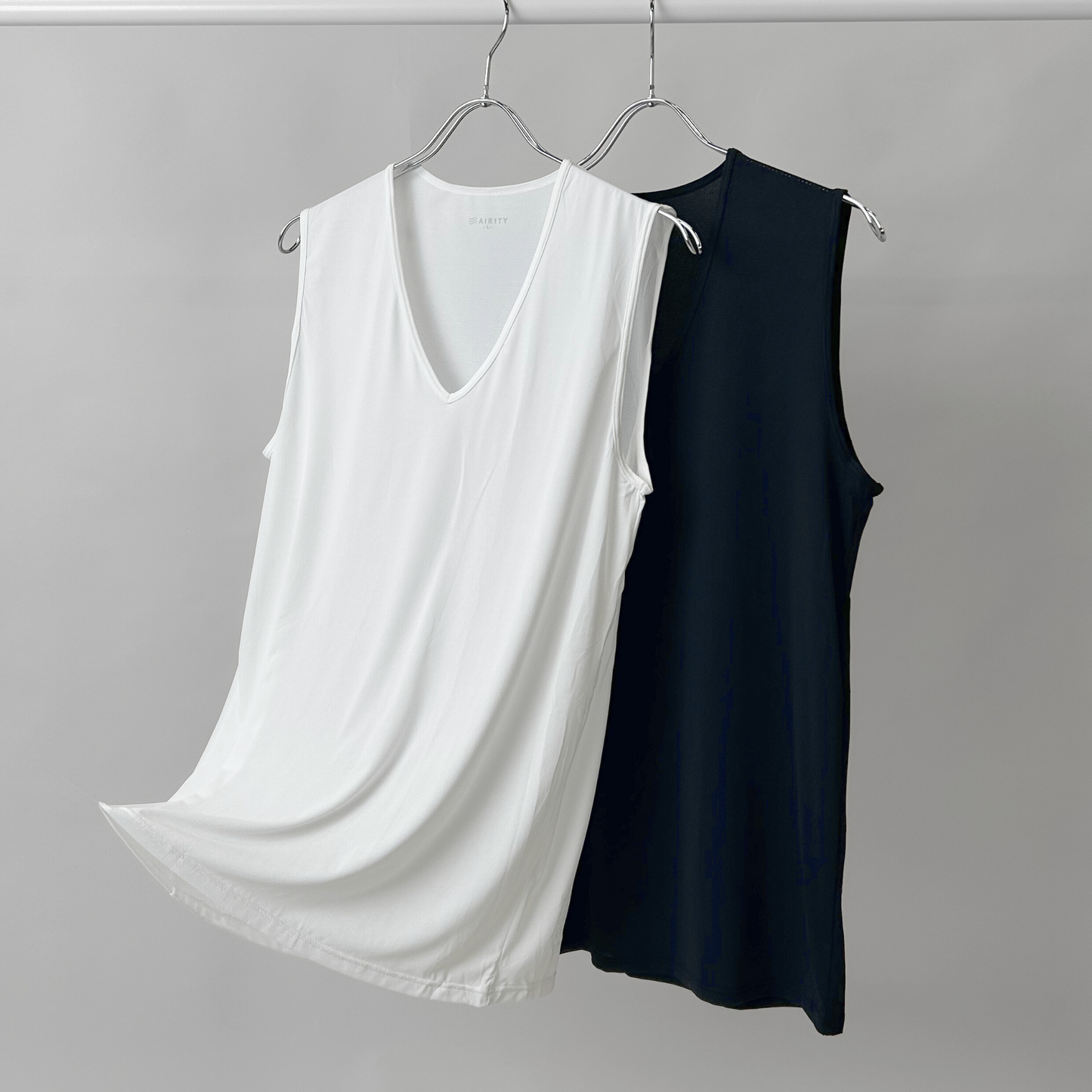 MEN AIRITYメッシュVネックスリーブレス