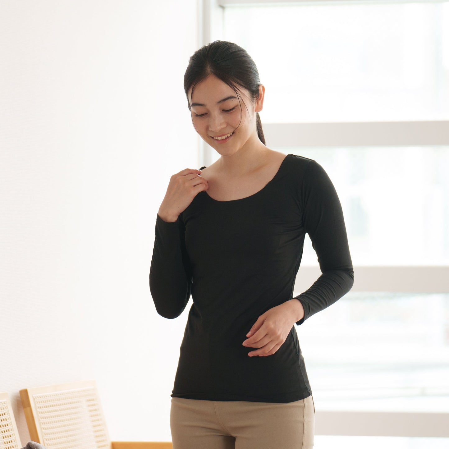 WOMEN オンフィールシームレスUネックT/8分袖