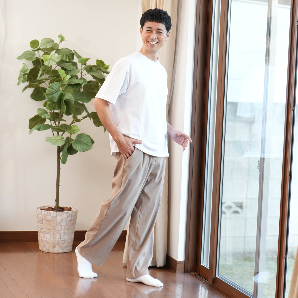 NOBIRUNOストレッチパンツ(ワイド)