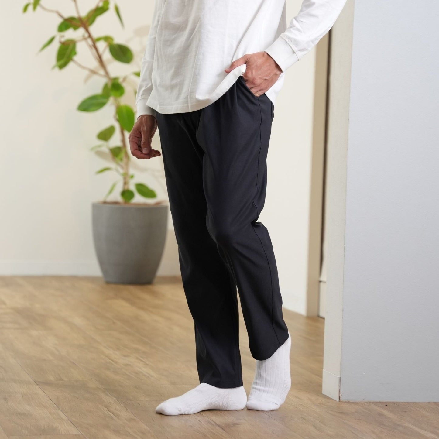 らくにのびーるストレッチパンツ