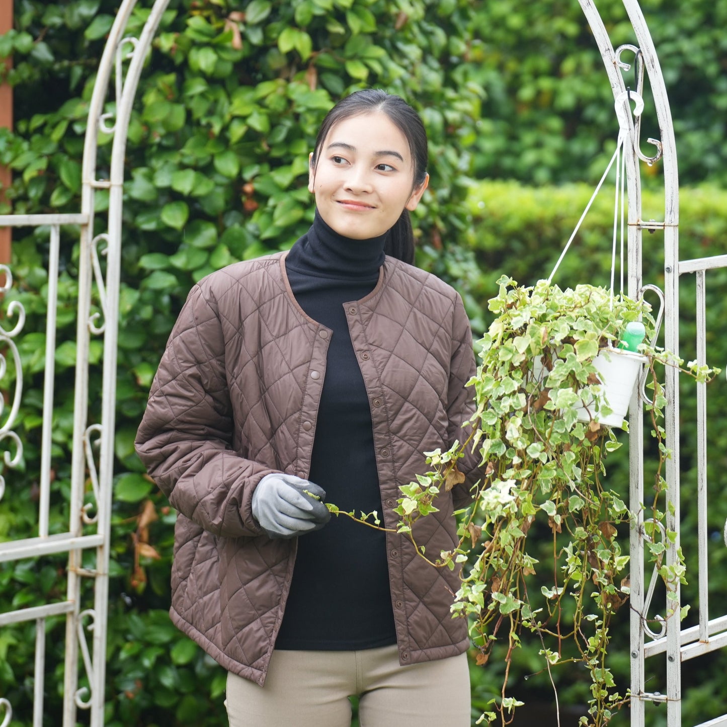 ライトパフノーカラージャケット