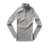 シルキーニットタートルネックセーター