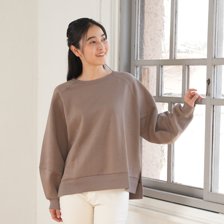 ライトエアリーストレッチプルオーバー