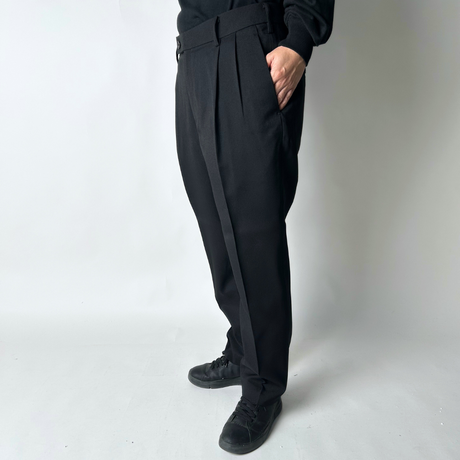 ストレッチスラックス（ツータック）