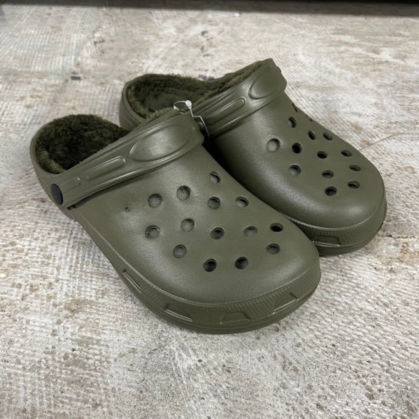 ウィンターサンダル