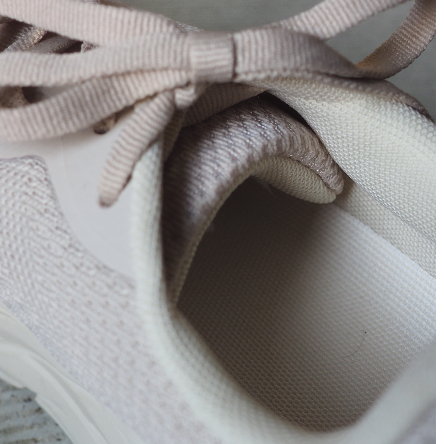 ちょうどいい、毎日のクッションスニーカー