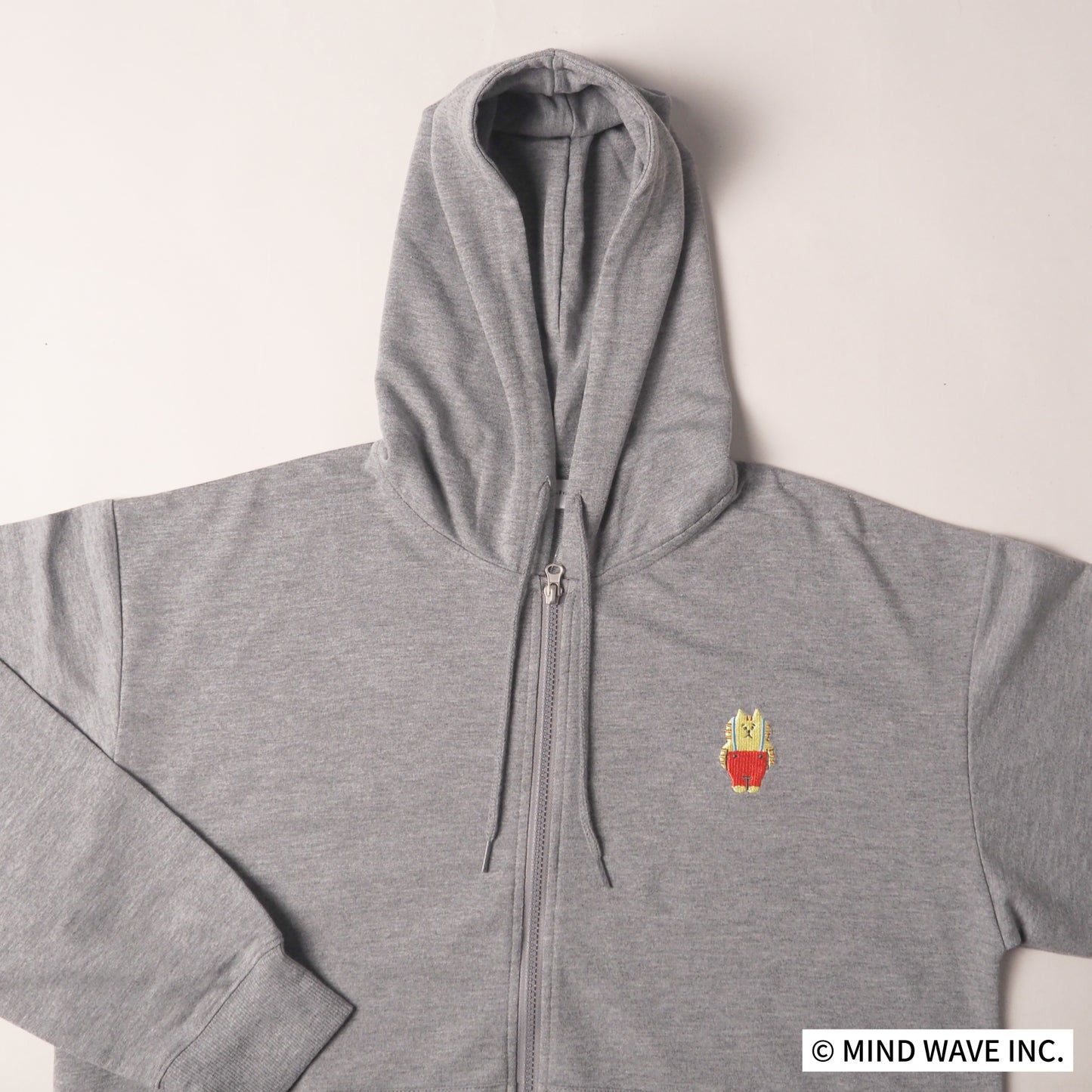 ごろごろにゃんすけ刺繍ZIPパーカー